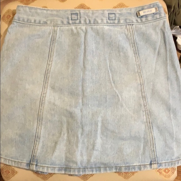 brandy melville jean skirt - Picture 2 of 2